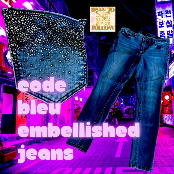 Code Bleu Denim - CODE BLEU EMBELLISHED LONG CAPRIS